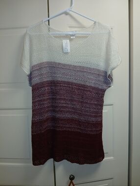 Christopher & Banks White to Burgundy Ombre Knit Short Sleeve Tunic